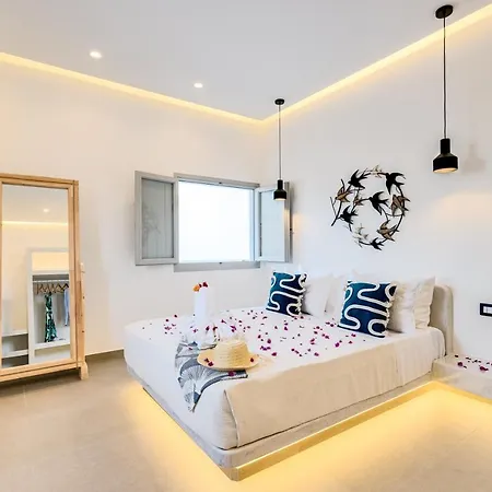 Tiara Suites Santorini Fira  Dış mekan fotoğraf