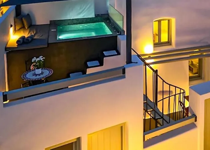 Tiara Suites Santorini